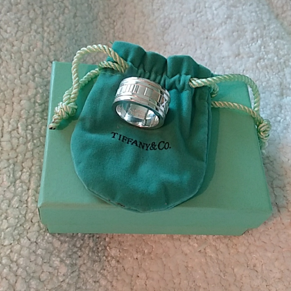 Tiffany & Co. 1995 Atlas Band